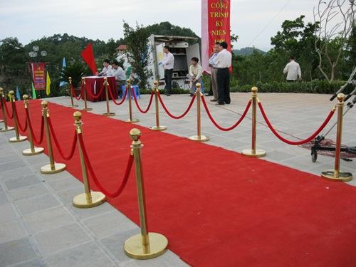 Cho thuê cột chắn inox giá rẻ tại Hà Nội