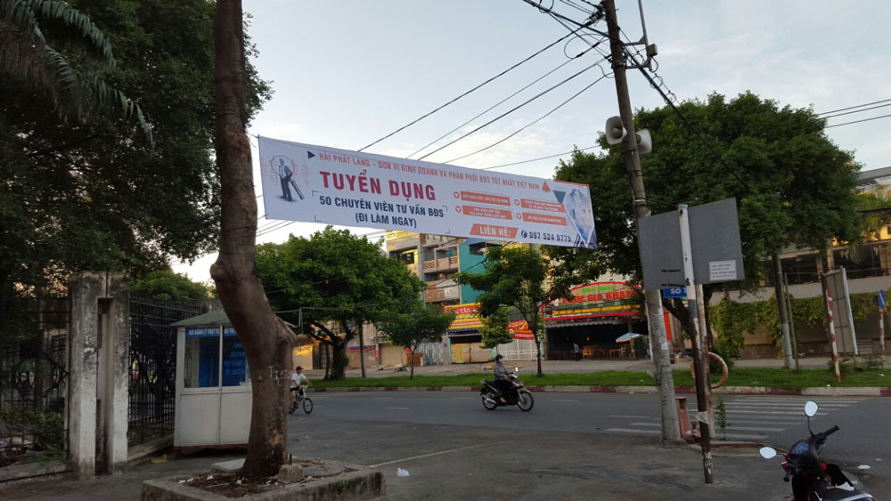 Quy định treo cờ phướn