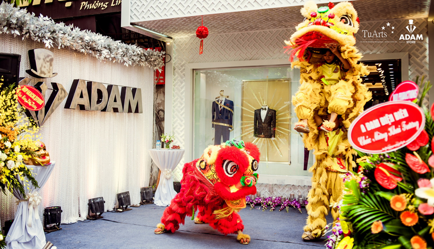 Tổ chức khai trương cửa hàng ADAM Store