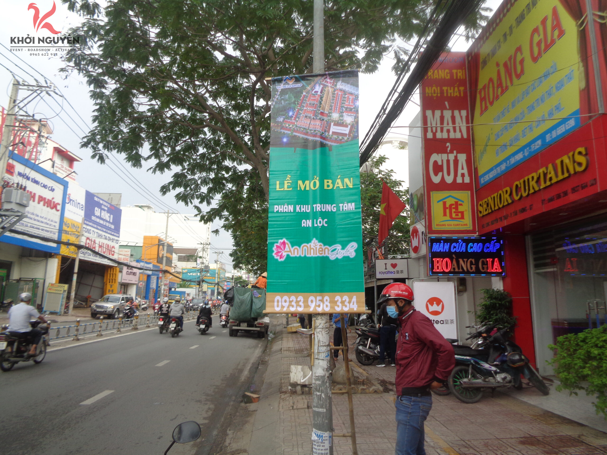 Treo baner quảng cáo Treo baner quảng cáo