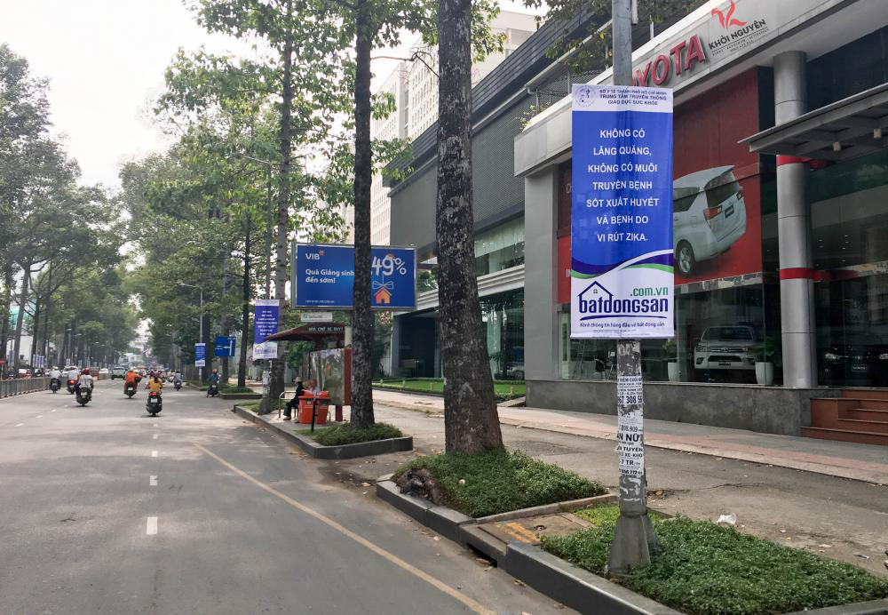 Treo baner quảng cáo Treo baner quảng cáo