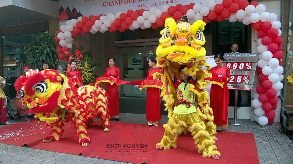 Múa lan khai trương