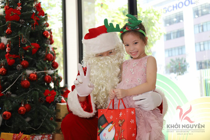 Dịch vụ ông già noel tặng quà