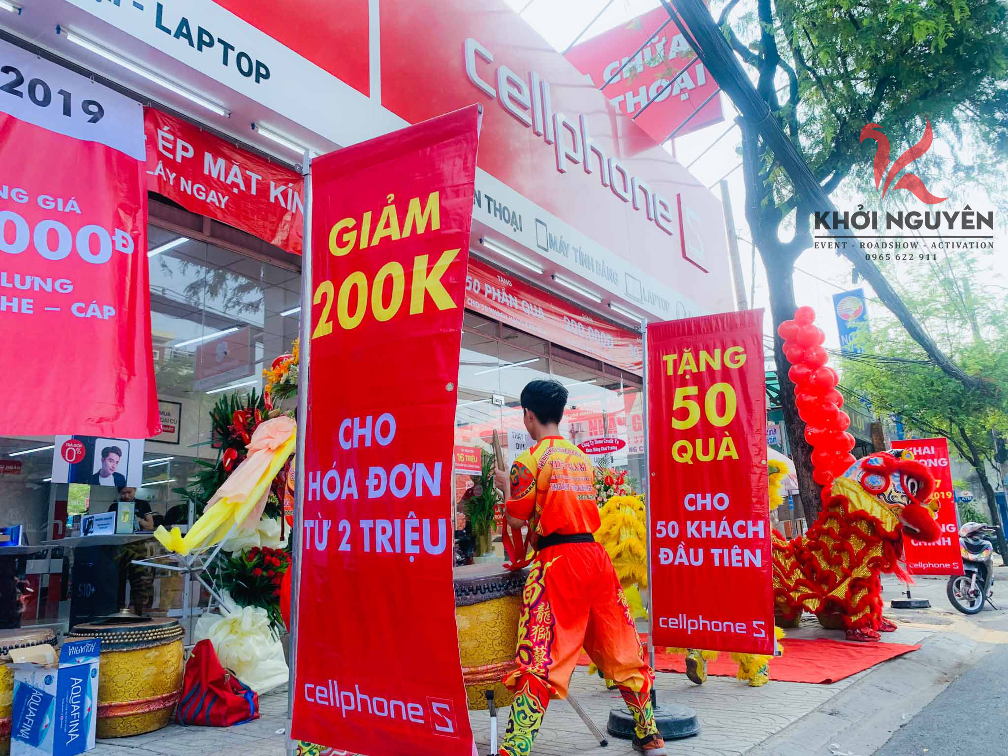 Treo băng rôn quảng cáo