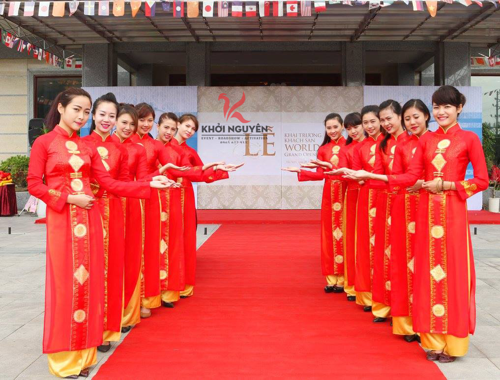 Tổ chức khai trương